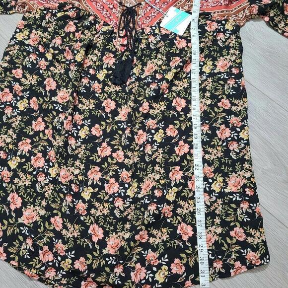 Umgee Dress Small Boho Floral Black Lace Up V Neck NWT - Picture 5 of 7